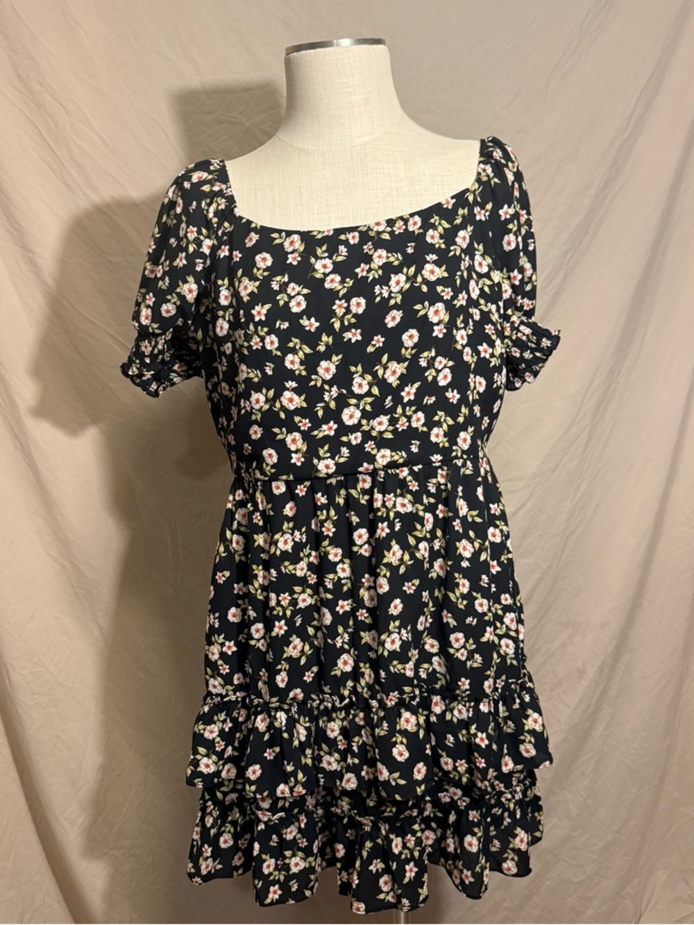 Floral Square Neck Black Midi Dress with Ruffle Hem